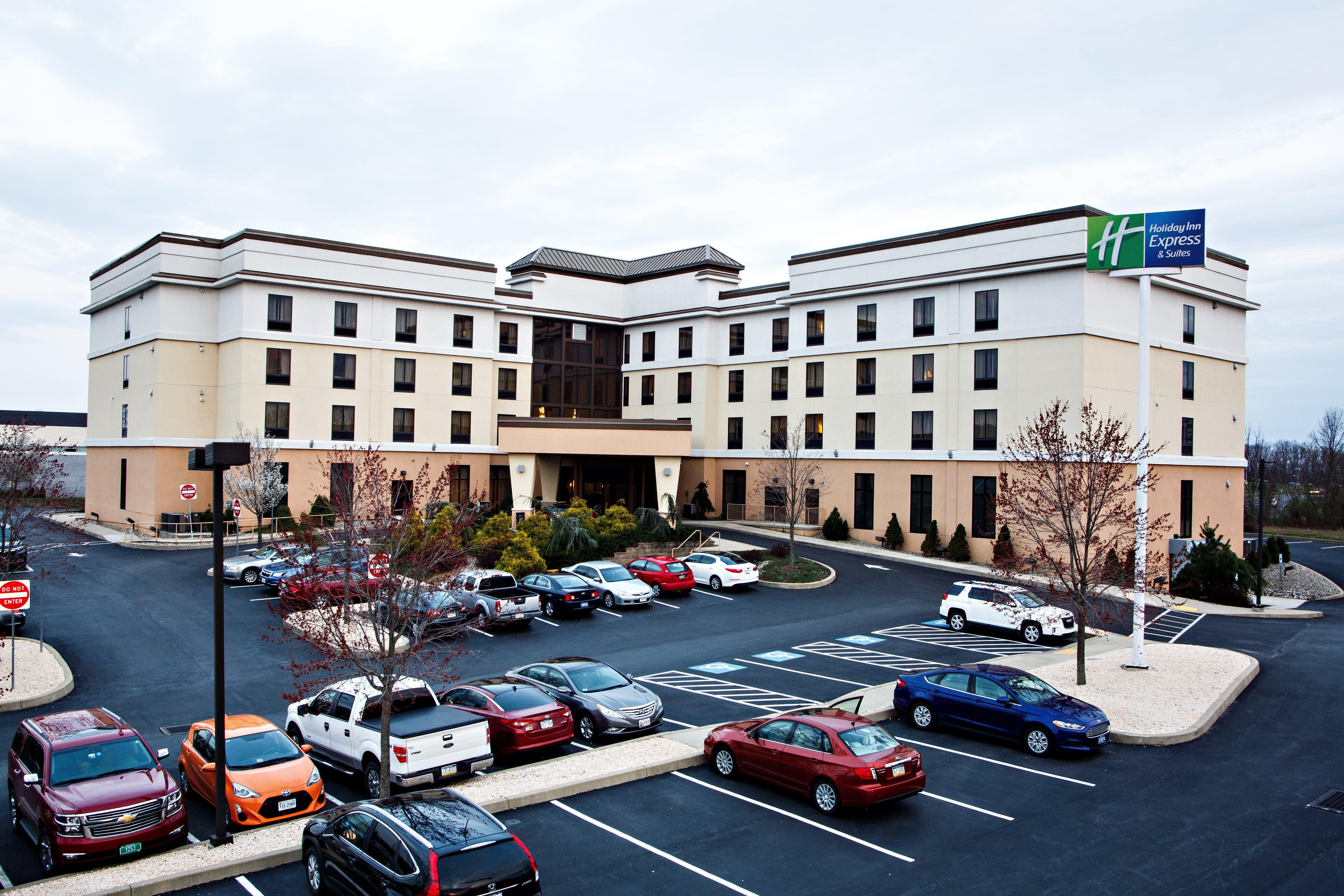 Holiday Inn Express & Suites Harrisburg West Меканіксберґ Екстер'єр фото