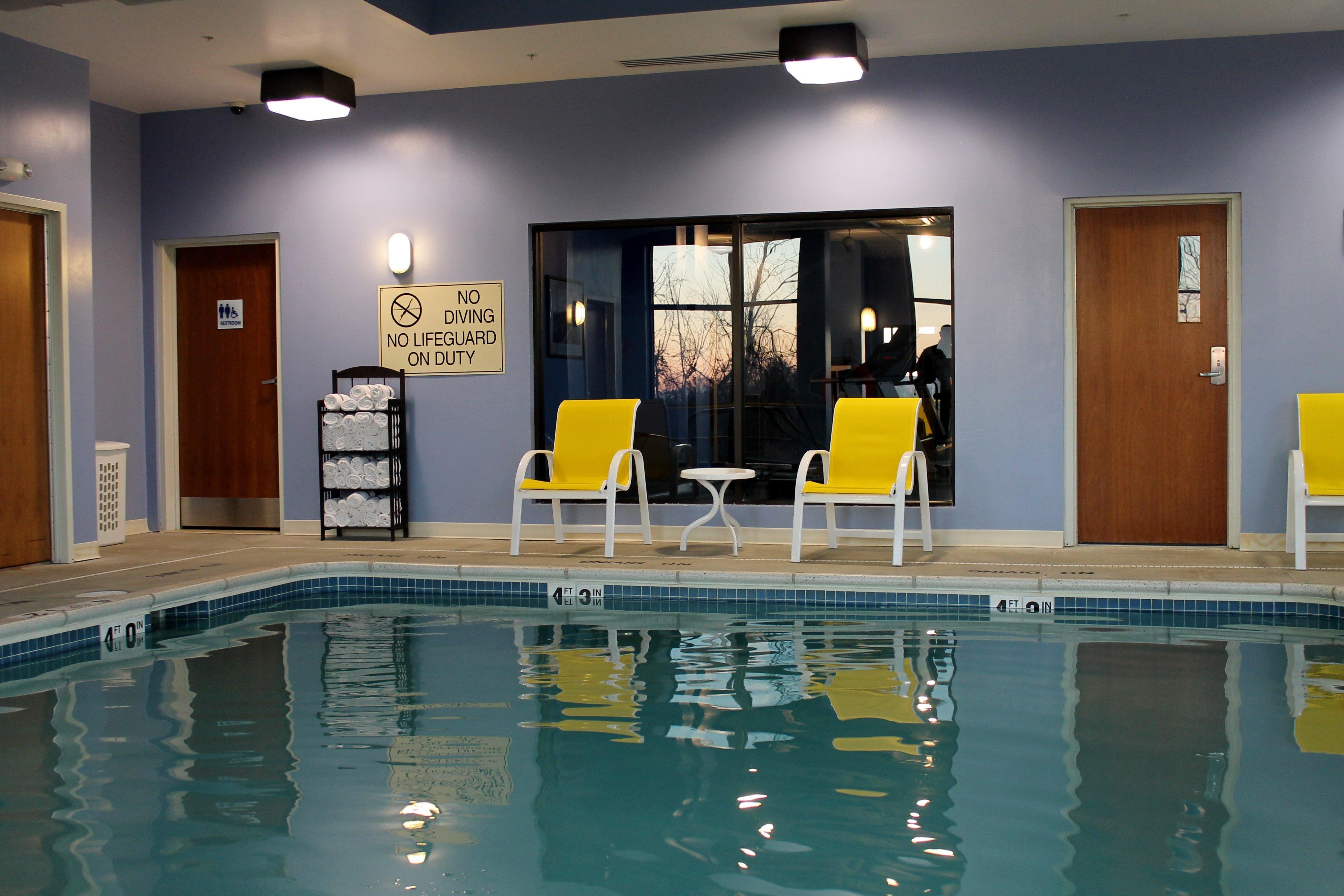 Holiday Inn Express & Suites Harrisburg West Меканіксберґ Екстер'єр фото