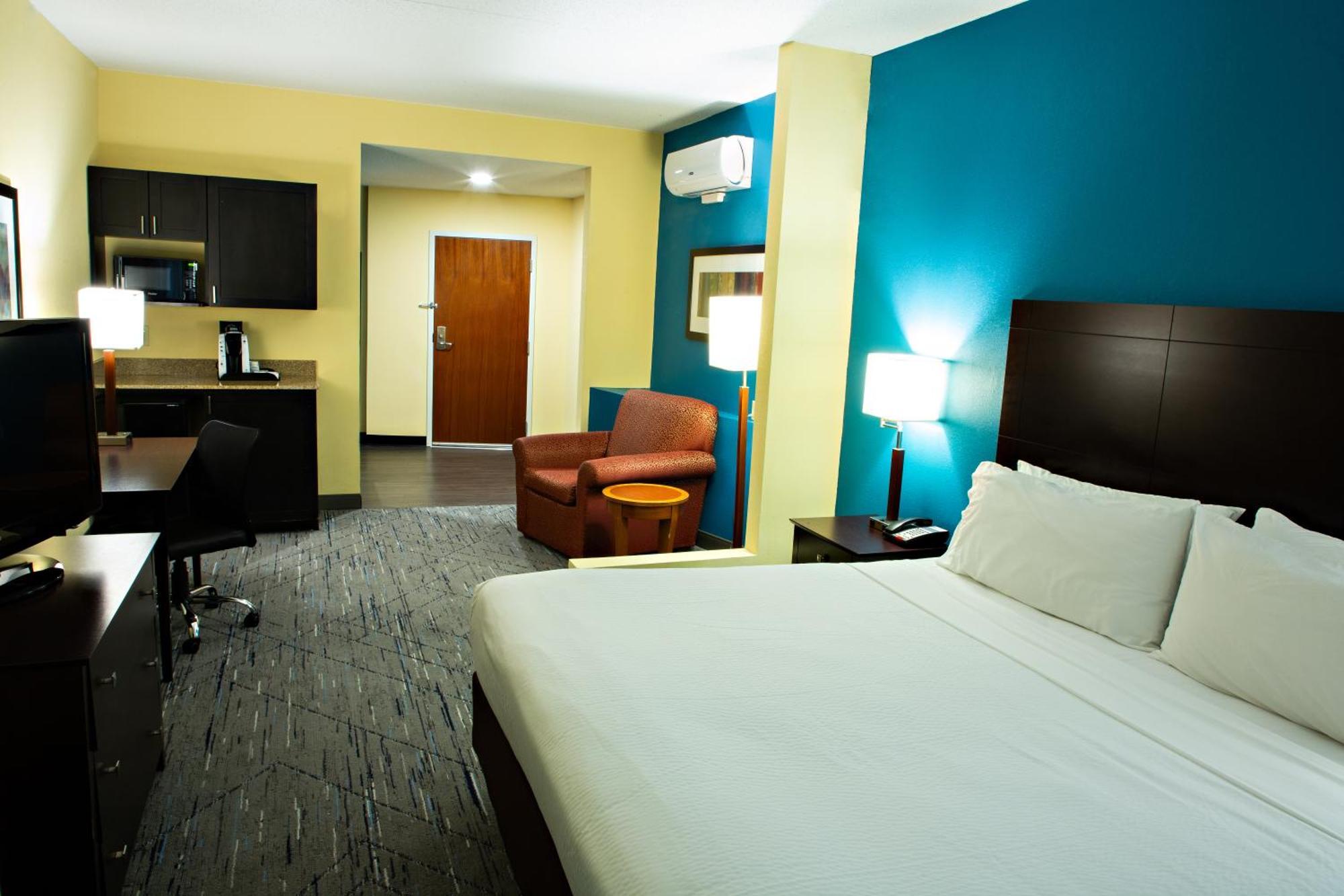 Holiday Inn Express & Suites Harrisburg West Меканіксберґ Екстер'єр фото