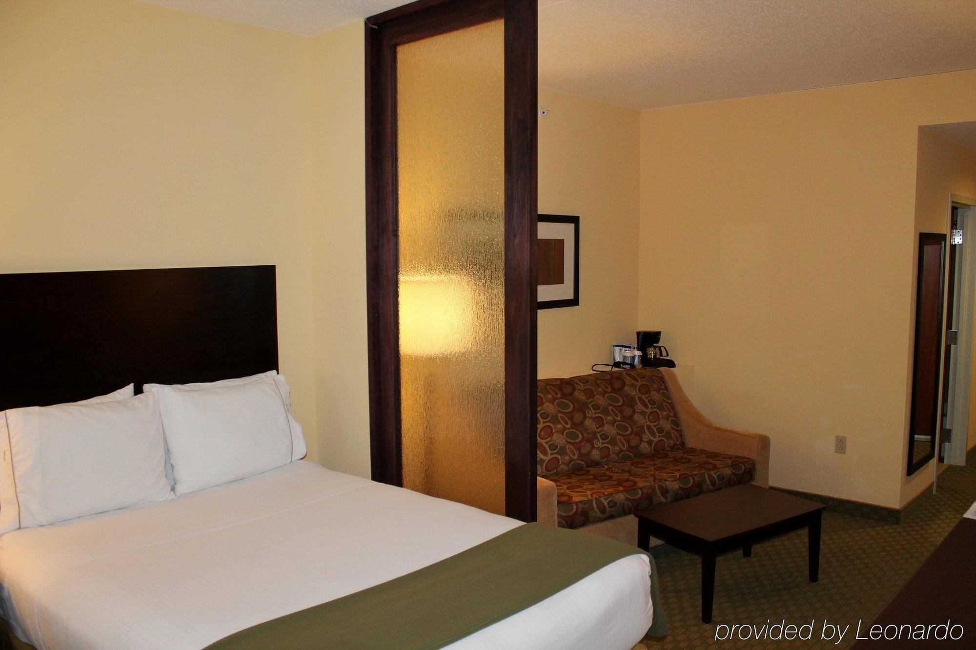 Holiday Inn Express & Suites Harrisburg West Меканіксберґ Екстер'єр фото